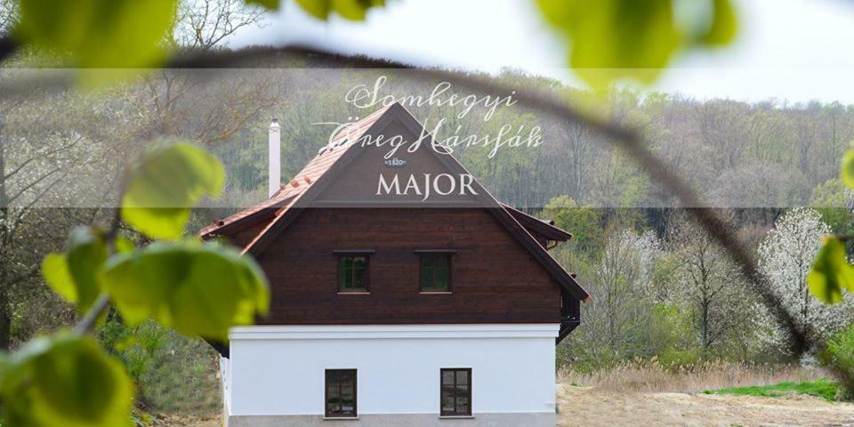 Somhegyi Oereg Harsfak Major Vendeghaz Bed & Breakfast Bakonybel Exterior photo