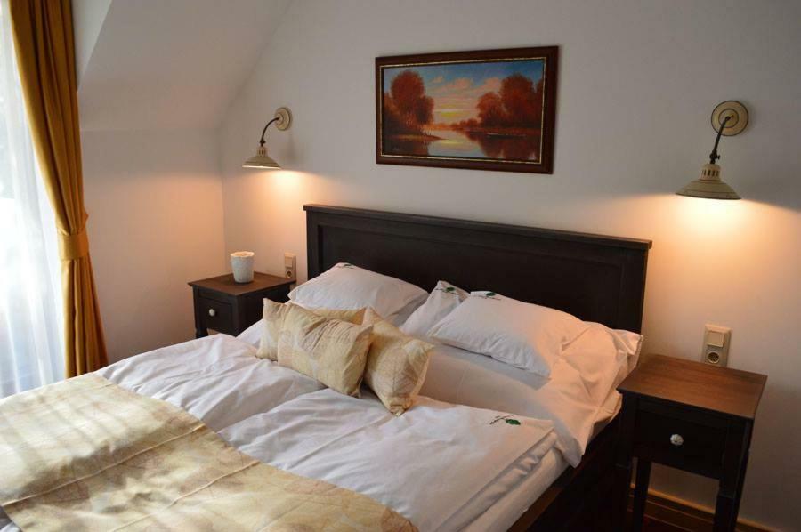 Somhegyi Oereg Harsfak Major Vendeghaz Bed & Breakfast Bakonybel Exterior photo