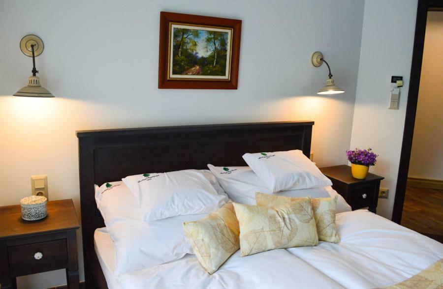 Somhegyi Oereg Harsfak Major Vendeghaz Bed & Breakfast Bakonybel Exterior photo